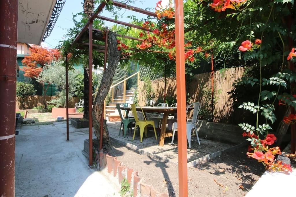 Cozy Modern Apt W Free Parking Bbq & Fully Equipped Villa Como Exterior foto