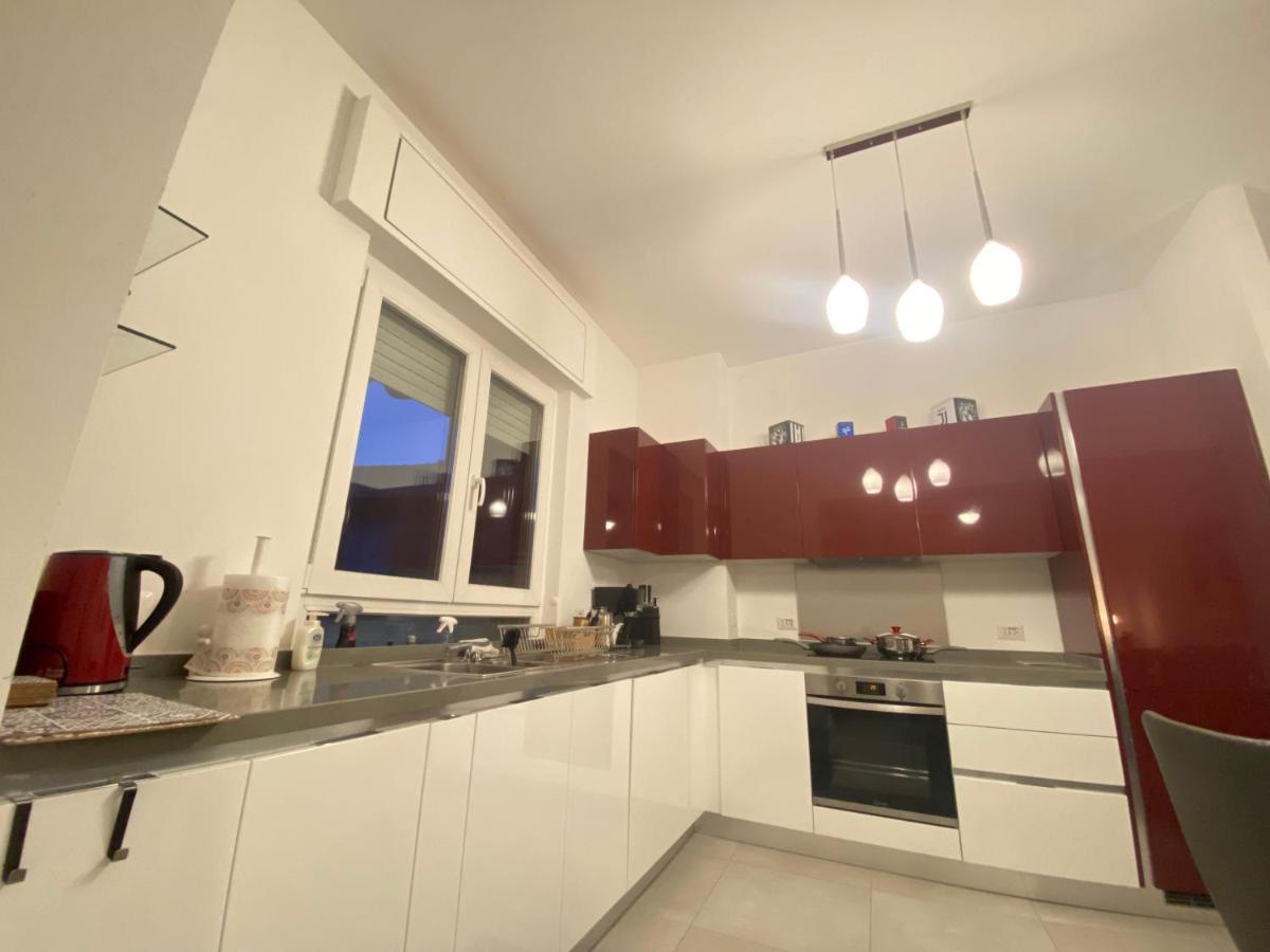 Cozy Modern Apt W Free Parking Bbq & Fully Equipped Villa Como Exterior foto
